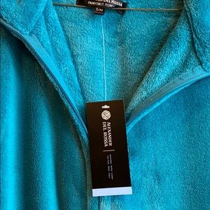 Alexander Del Rossa. Beautiful aqua fleece robe